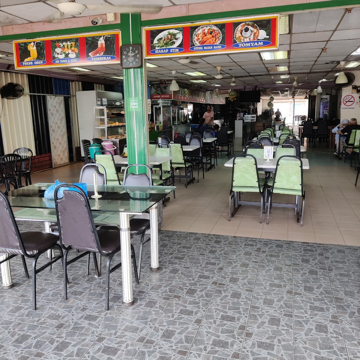 Azra Tomyam Photos 2